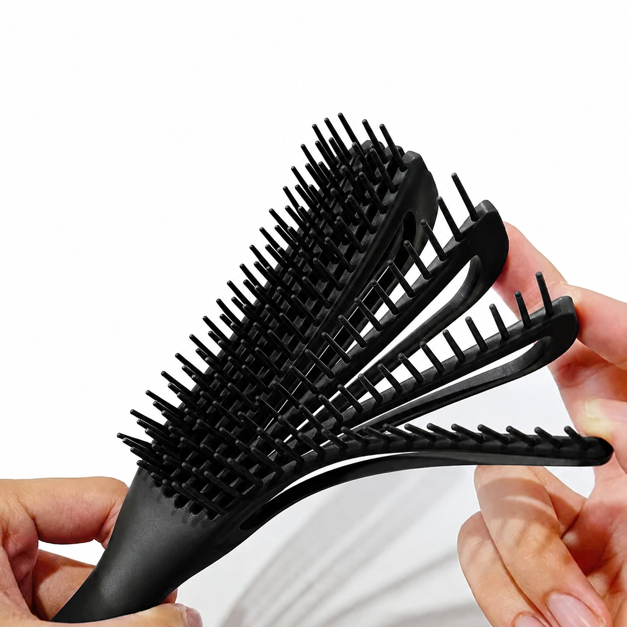 The No-Pull Detangling Brush 2.0 – Gentle on Knots, Kind to Your Hair